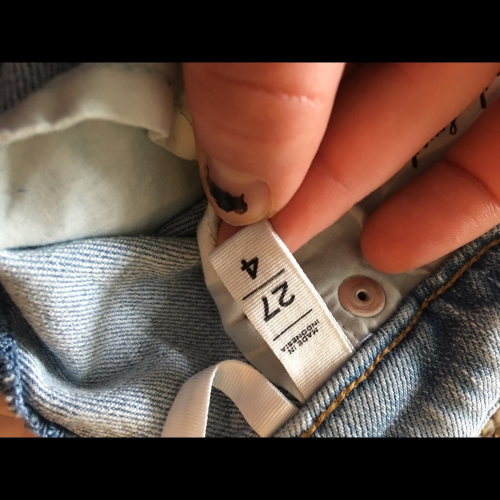 LOFT patch jeans! - Picture 4 of 4